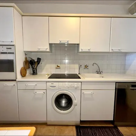 E2c2 - 3pieces Vue Avec Piscine & Parking *